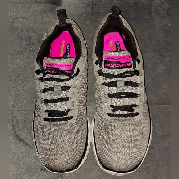 EUC SKECHERS SKECH-KNIT WOMENS RUNNING A SNEAKERS FLEX SOLE MEMORY FOAM SIZE 8 - Picture 3 of 6